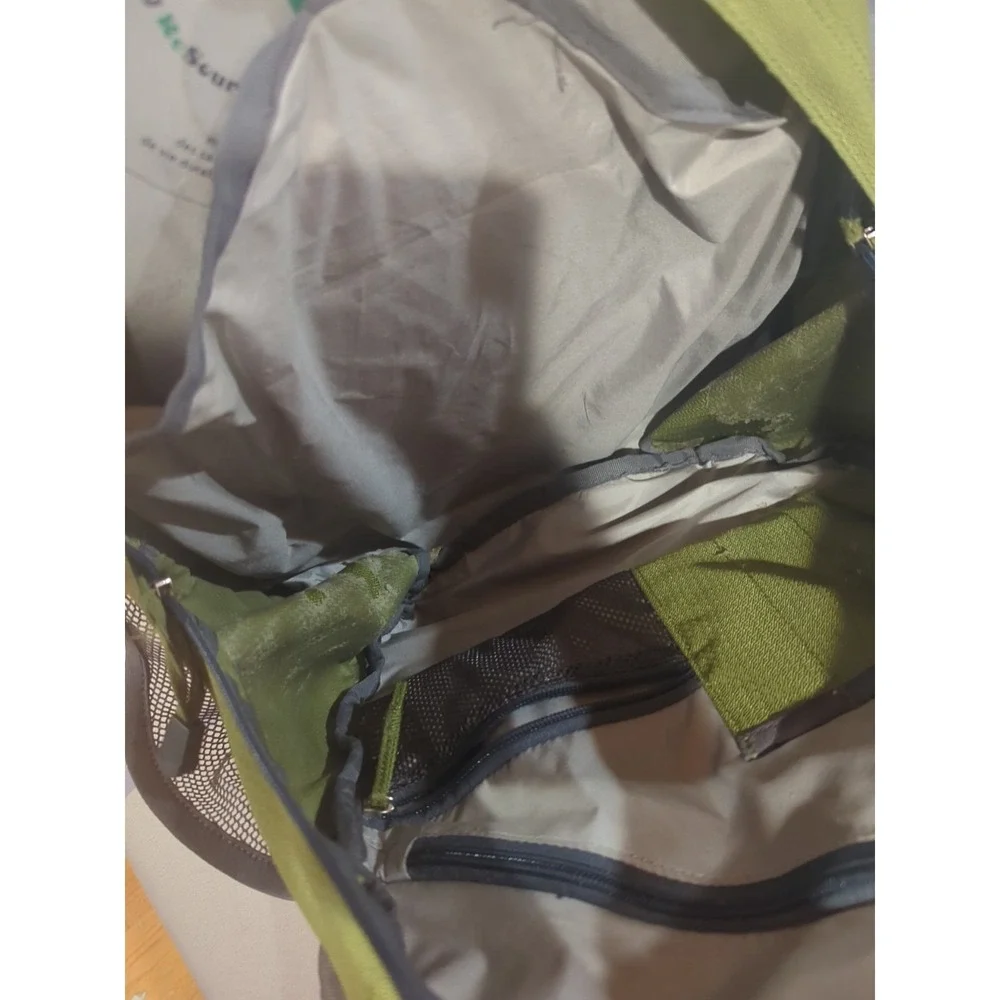 Osprey Hydration Backpack Olive Green Hiking Cycling Daypack No Bladder